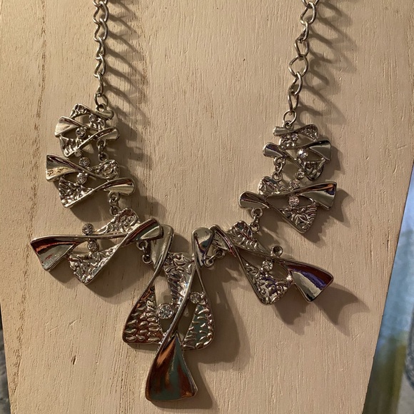 Necklace - Picture 3 of 3